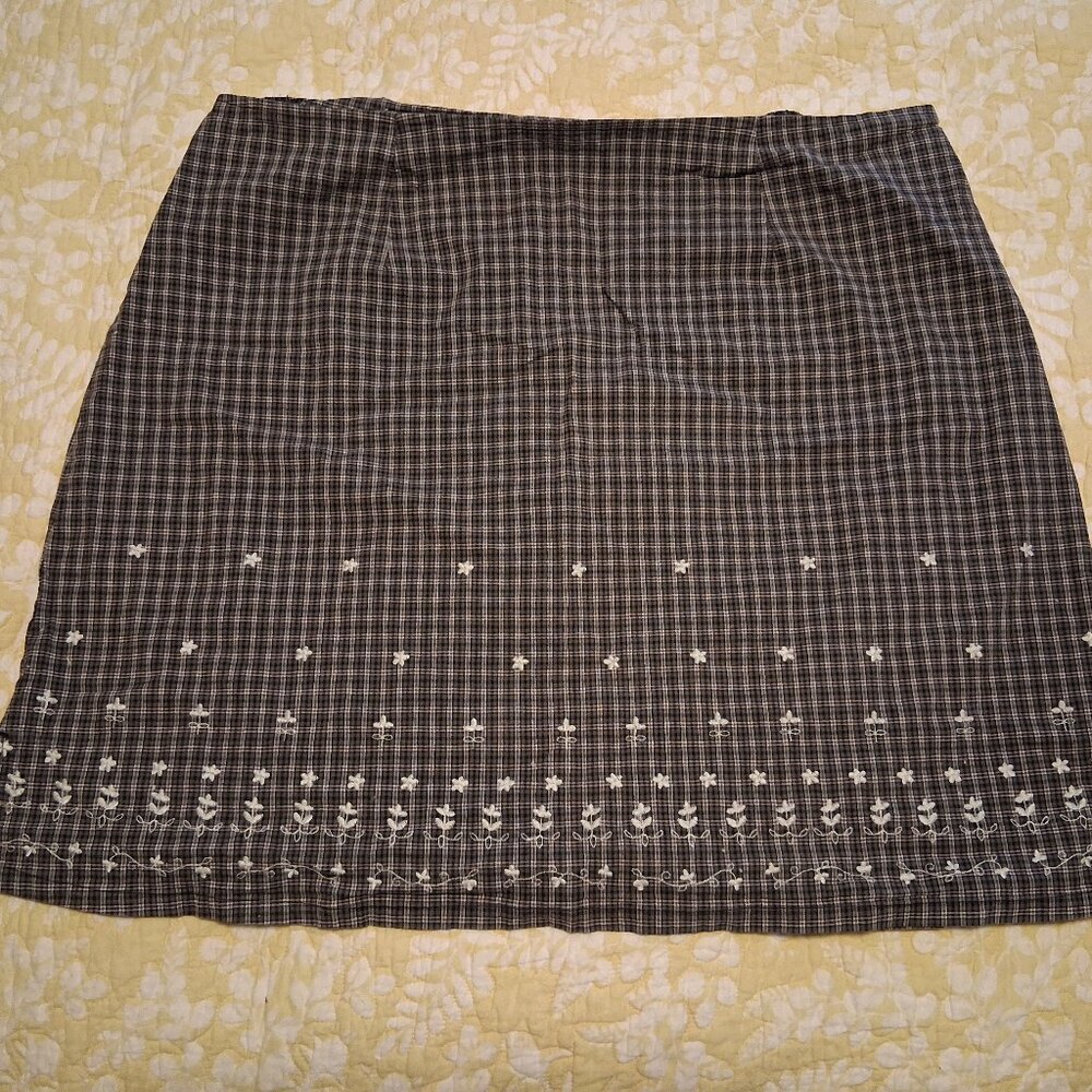 Women's Skirt, Carolina Colours Plus, Size 20W, Black/White/White embroidery